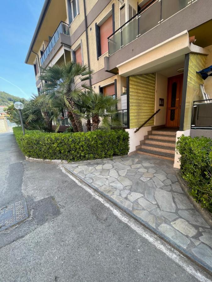 Апартаменти Casa Al Mare Бордігера Екстер'єр фото